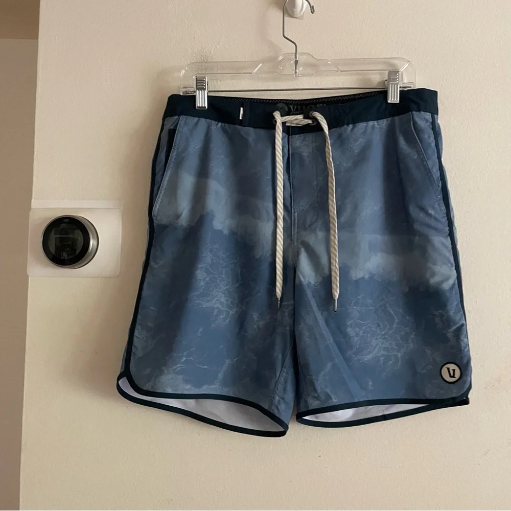 Vuori stylish ocean